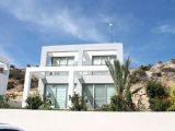Satılık villa, 4 yatak odalı, 175 m²